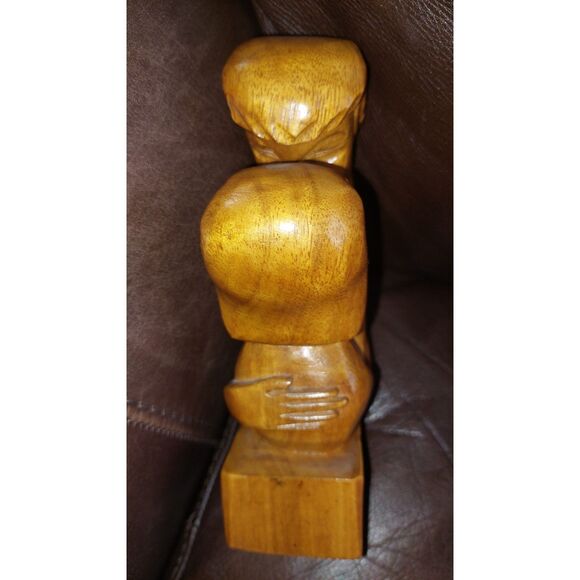 Vintage 8.25" Monkey Pod Wood Couple Sculpture – Alli Woods Honolulu - Picture 6 of 7